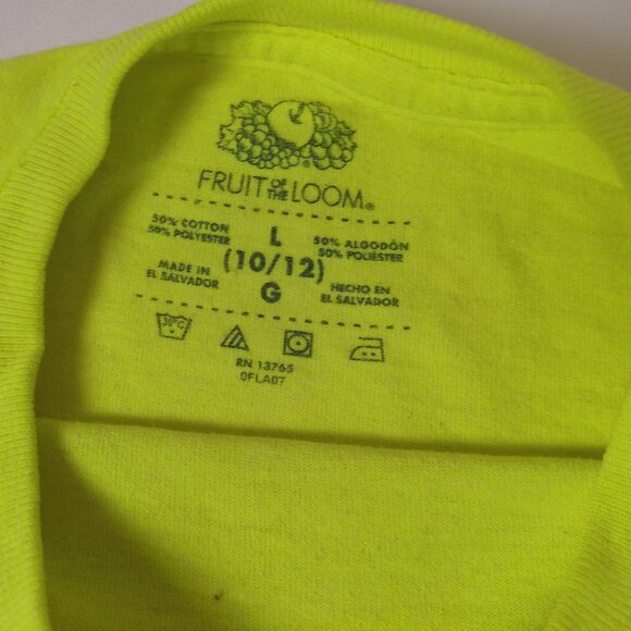 Boy’s Clothing Lot: Large (10-12) 5 shirts + 1 pair of shorts + 2 hats - Picture 11 of 16